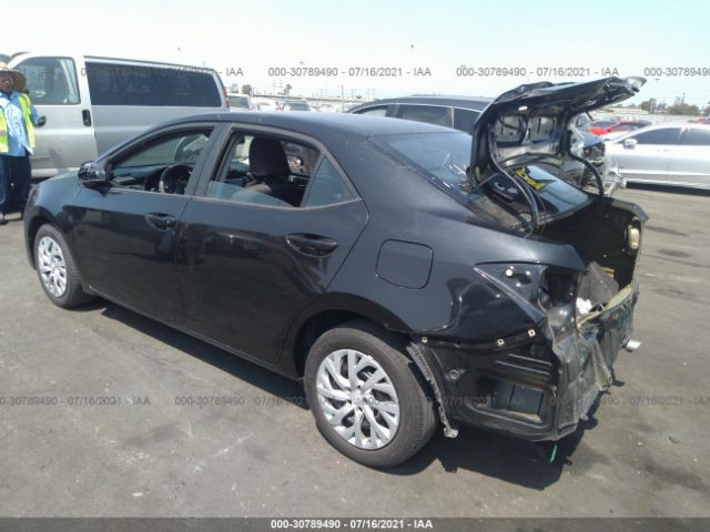 Photo 2 VIN: 5YFBURHE2JP760326 - TOYOTA COROLLA 