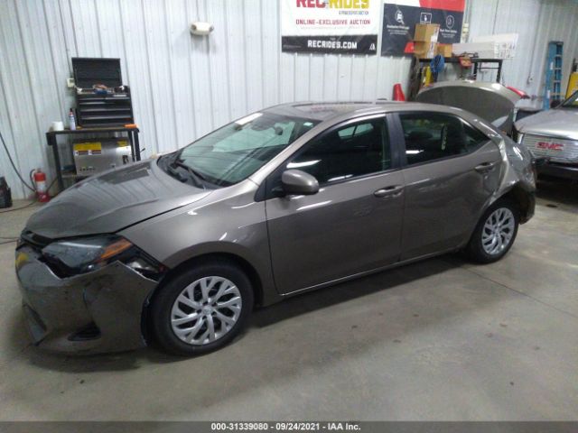 Photo 1 VIN: 5YFBURHE2JP798820 - TOYOTA COROLLA 