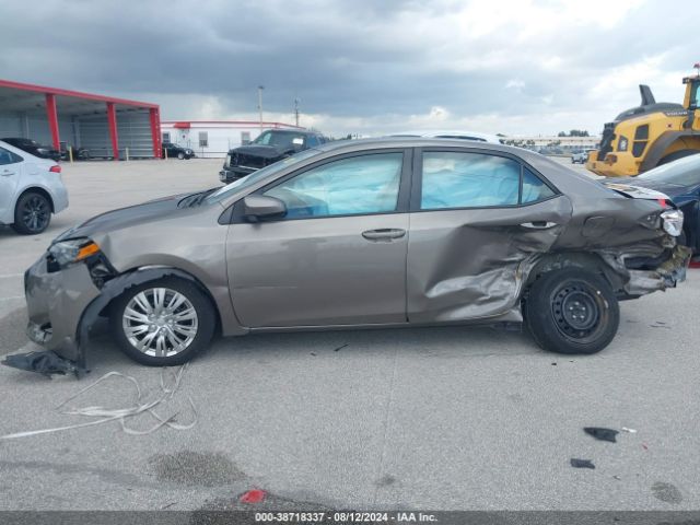 Photo 5 VIN: 5YFBURHE2KP861108 - TOYOTA COROLLA 