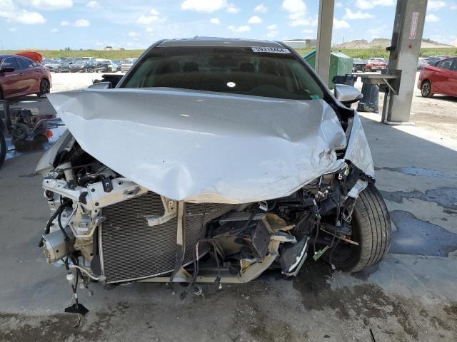 Photo 4 VIN: 5YFBURHE2KP883867 - TOYOTA COROLLA 