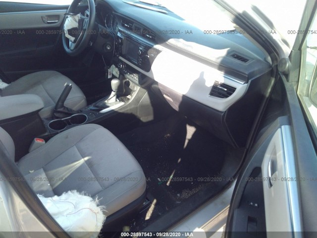 Photo 4 VIN: 5YFBURHE3EP028633 - TOYOTA COROLLA 