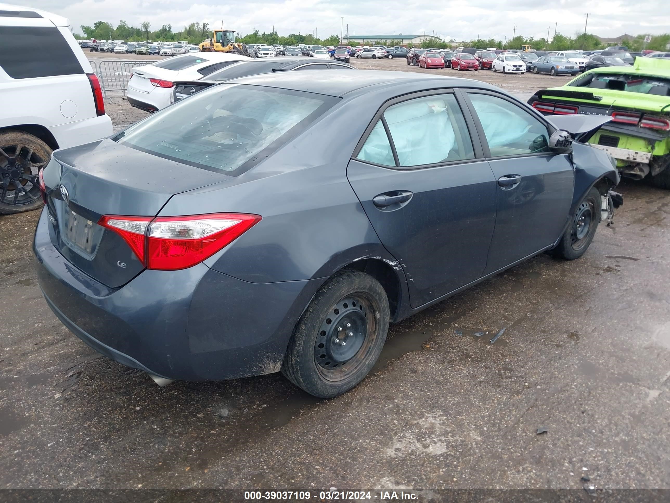 Photo 3 VIN: 5YFBURHE3FP185113 - TOYOTA COROLLA 