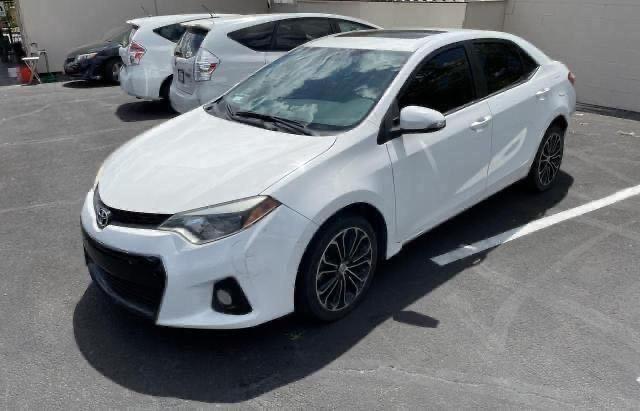 Photo 1 VIN: 5YFBURHE3FP325502 - TOYOTA COROLLA 