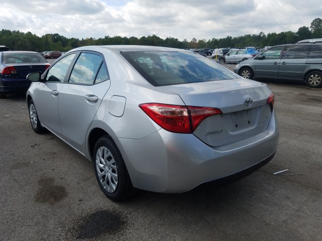 Photo 2 VIN: 5YFBURHE3JP791374 - TOYOTA COROLLA L 