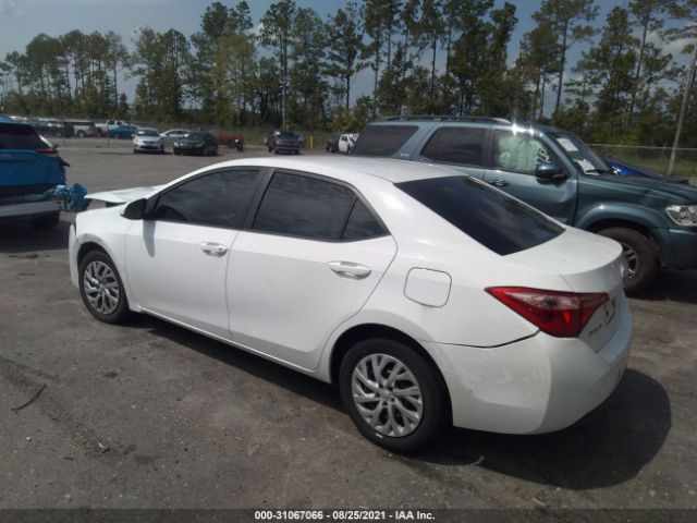 Photo 2 VIN: 5YFBURHE3JP799636 - TOYOTA COROLLA 