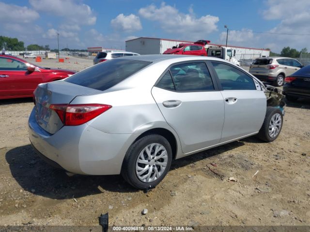 Photo 3 VIN: 5YFBURHE3JP805015 - TOYOTA COROLLA 