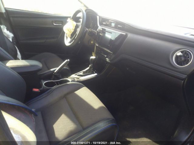 Photo 4 VIN: 5YFBURHE3JP828374 - TOYOTA COROLLA 