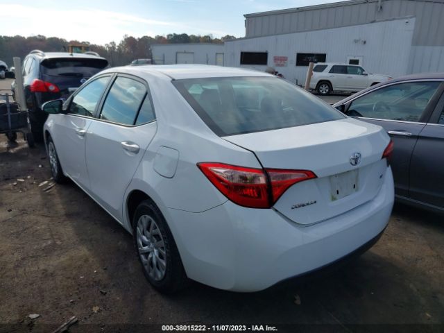 Photo 2 VIN: 5YFBURHE3JP831680 - TOYOTA COROLLA 