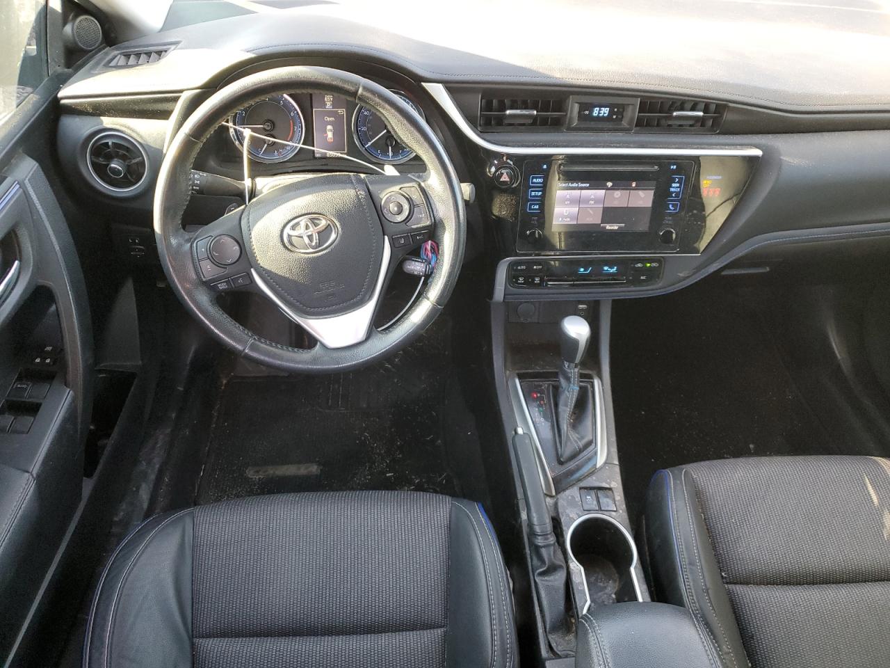 Photo 7 VIN: 5YFBURHE3KP882663 - TOYOTA COROLLA 