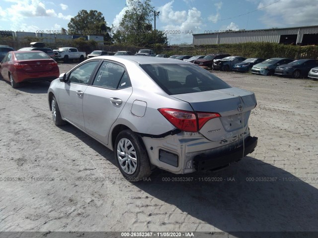 Photo 2 VIN: 5YFBURHE3KP894229 - TOYOTA COROLLA 