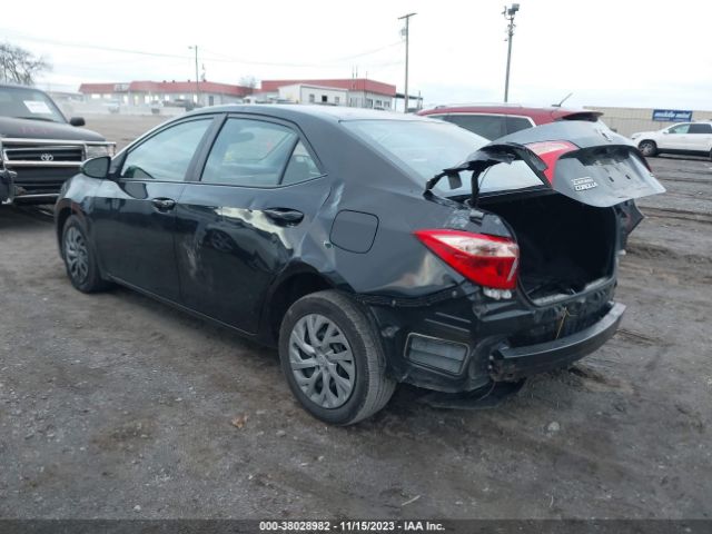 Photo 2 VIN: 5YFBURHE3KP896109 - TOYOTA COROLLA 