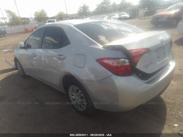 Photo 2 VIN: 5YFBURHE3KP902605 - TOYOTA COROLLA 