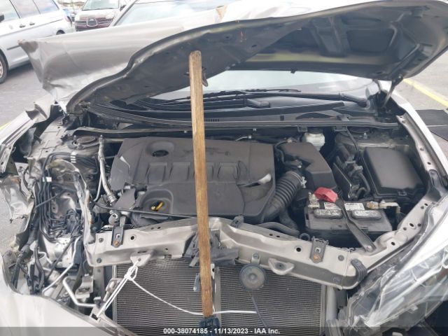 Photo 9 VIN: 5YFBURHE3KP910400 - TOYOTA COROLLA 