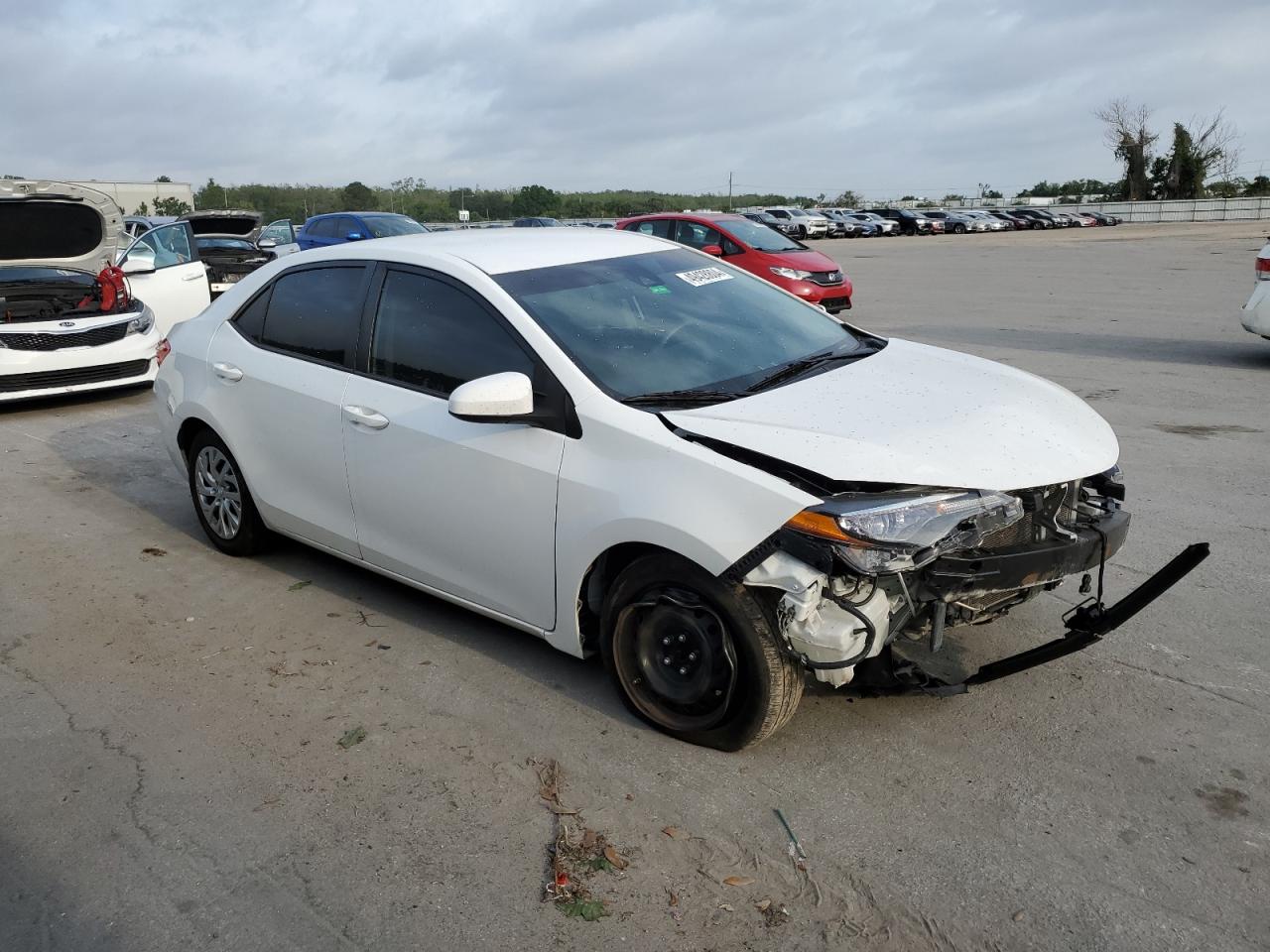 Photo 3 VIN: 5YFBURHE3KP922269 - TOYOTA COROLLA 