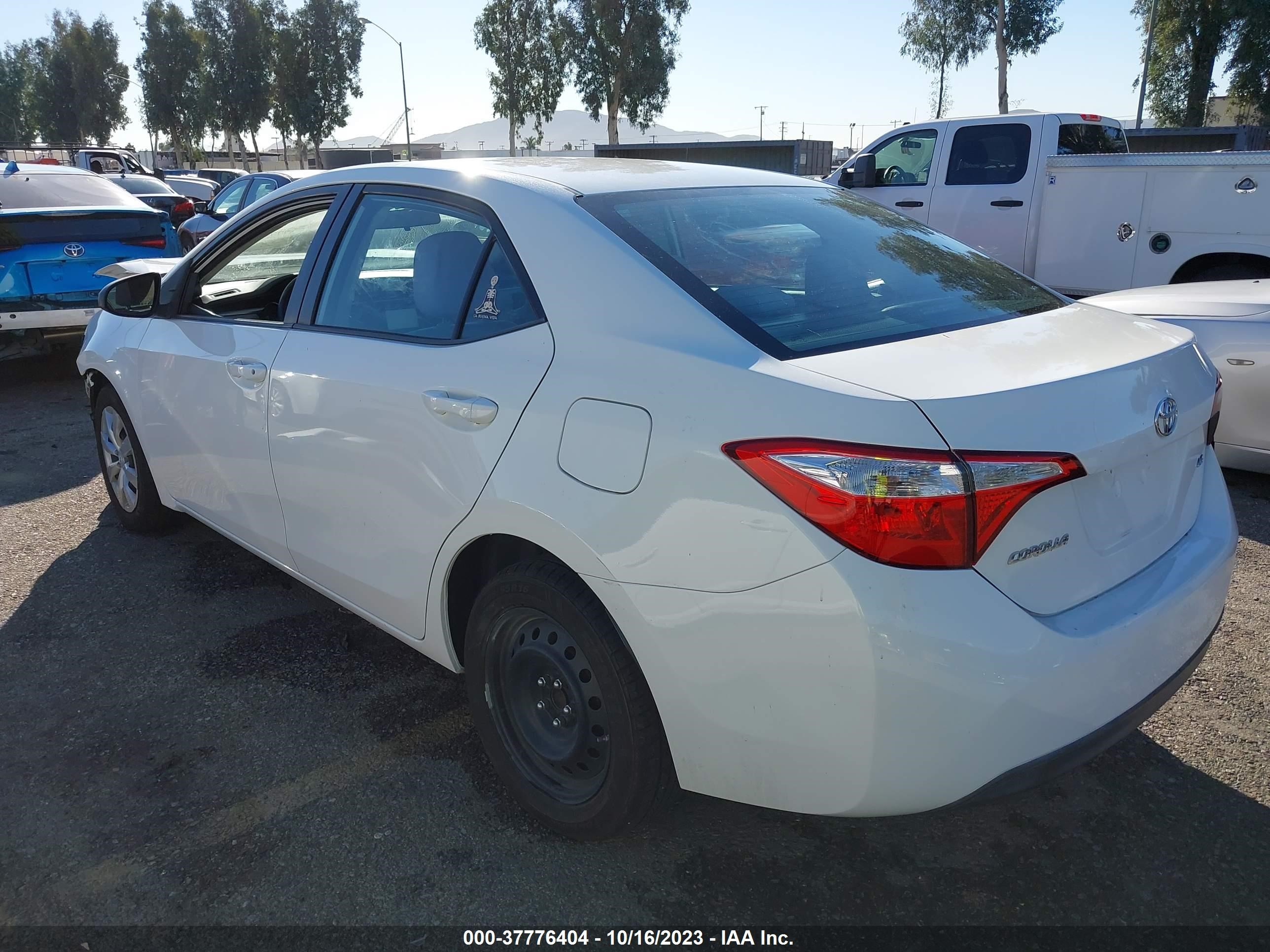 Photo 2 VIN: 5YFBURHE4EP042010 - TOYOTA COROLLA 