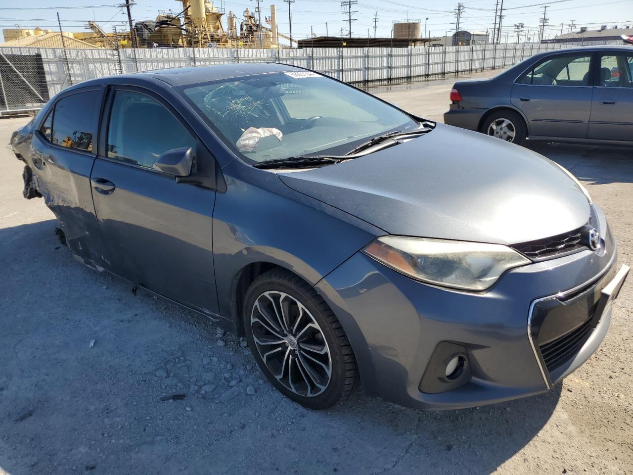 Photo 3 VIN: 5YFBURHE4FP185220 - TOYOTA COROLLA 