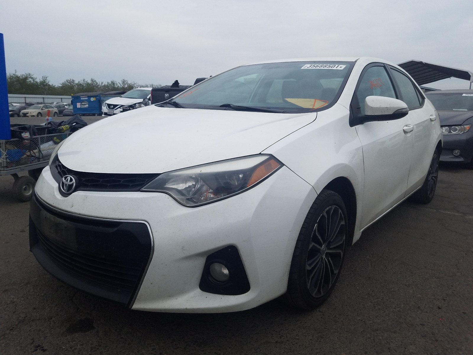 Photo 1 VIN: 5YFBURHE4FP244718 - TOYOTA COROLLA L 