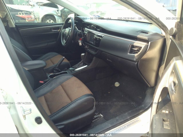 Photo 4 VIN: 5YFBURHE4FP301211 - TOYOTA COROLLA 