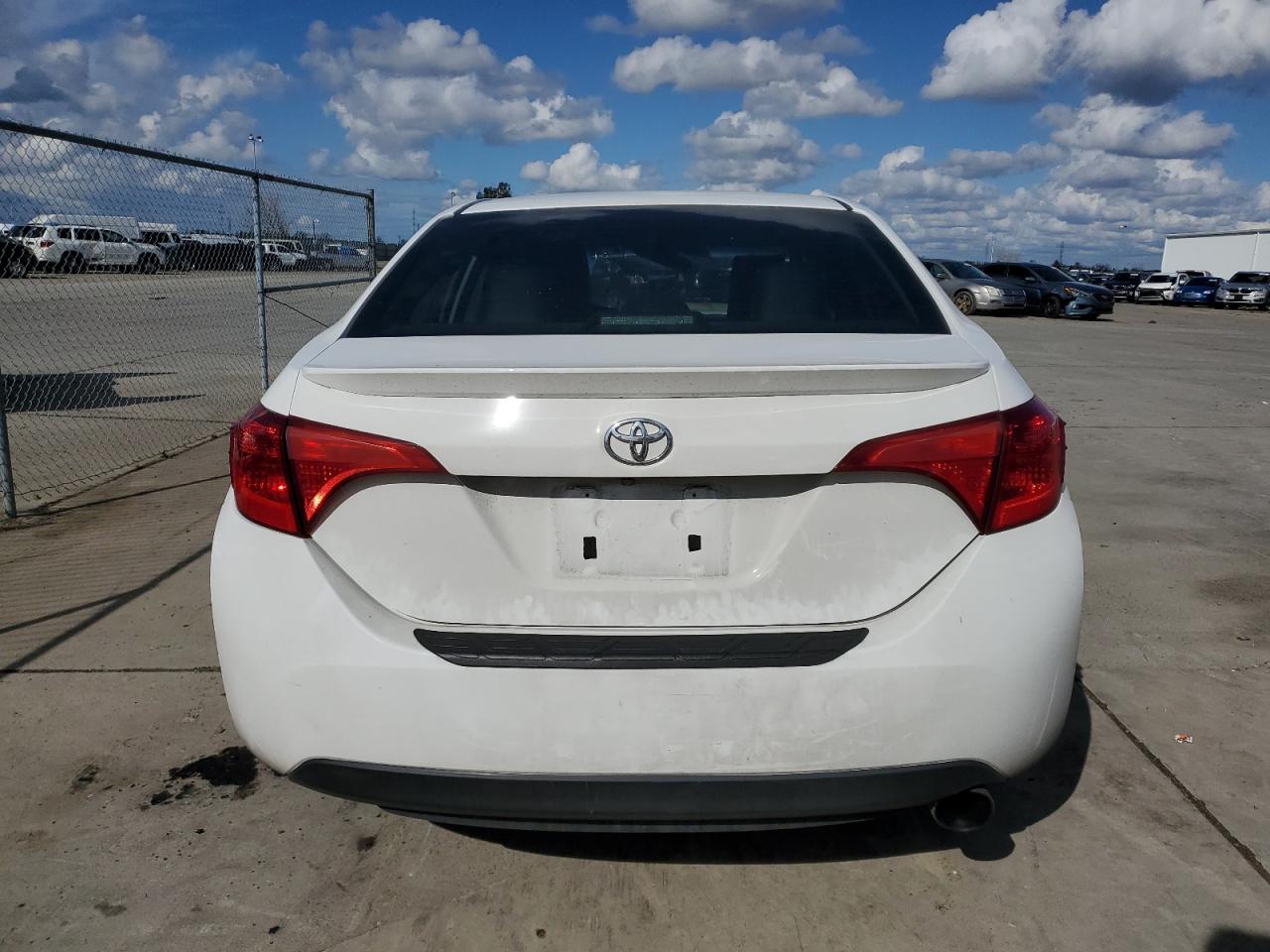 Photo 5 VIN: 5YFBURHE4GP479864 - TOYOTA COROLLA 