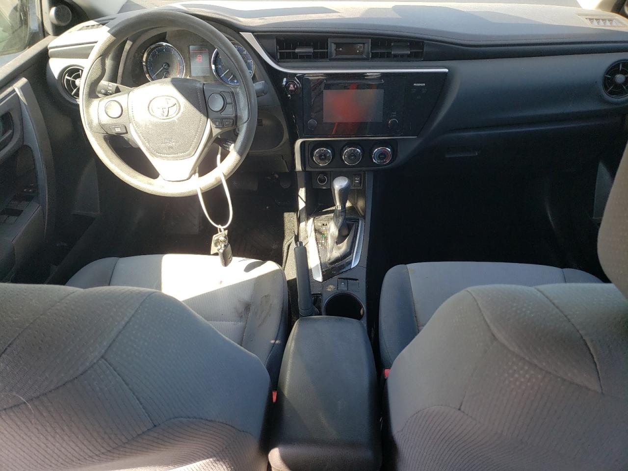 Photo 7 VIN: 5YFBURHE4HP694100 - TOYOTA COROLLA 