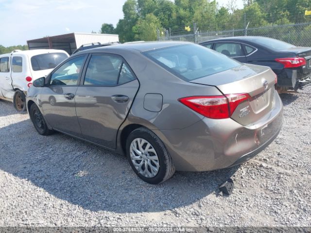 Photo 2 VIN: 5YFBURHE4JP817545 - TOYOTA COROLLA 