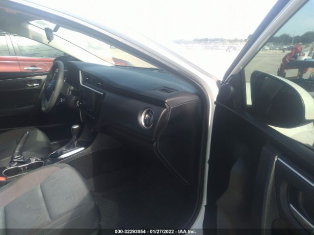 Photo 4 VIN: 5YFBURHE4JP823992 - TOYOTA COROLLA 