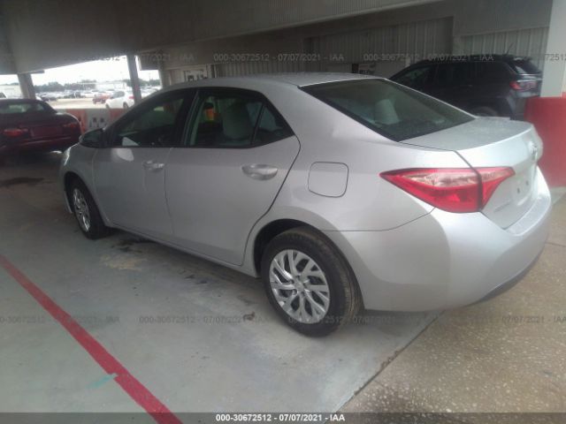 Photo 2 VIN: 5YFBURHE4JP835513 - TOYOTA COROLLA 