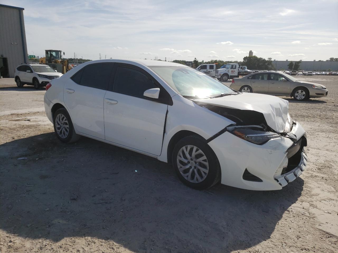 Photo 3 VIN: 5YFBURHE4KP860784 - TOYOTA COROLLA 