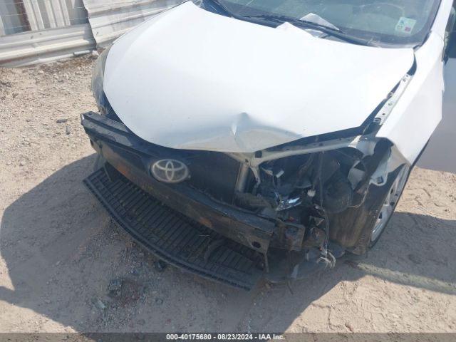 Photo 5 VIN: 5YFBURHE4KP880257 - TOYOTA COROLLA 