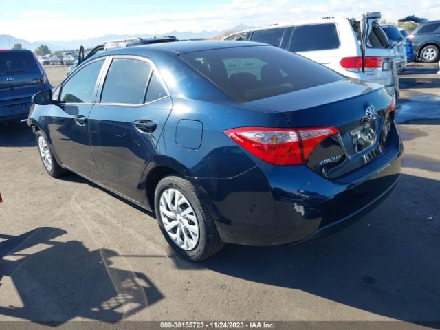 Photo 2 VIN: 5YFBURHE4KP882302 - TOYOTA COROLLA 