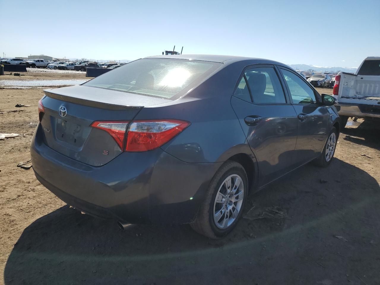 Photo 2 VIN: 5YFBURHE5EP131083 - TOYOTA COROLLA 