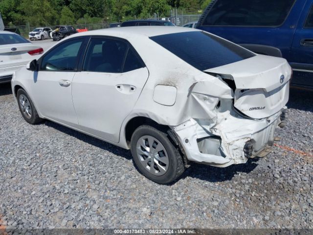 Photo 2 VIN: 5YFBURHE5FP305963 - TOYOTA COROLLA 