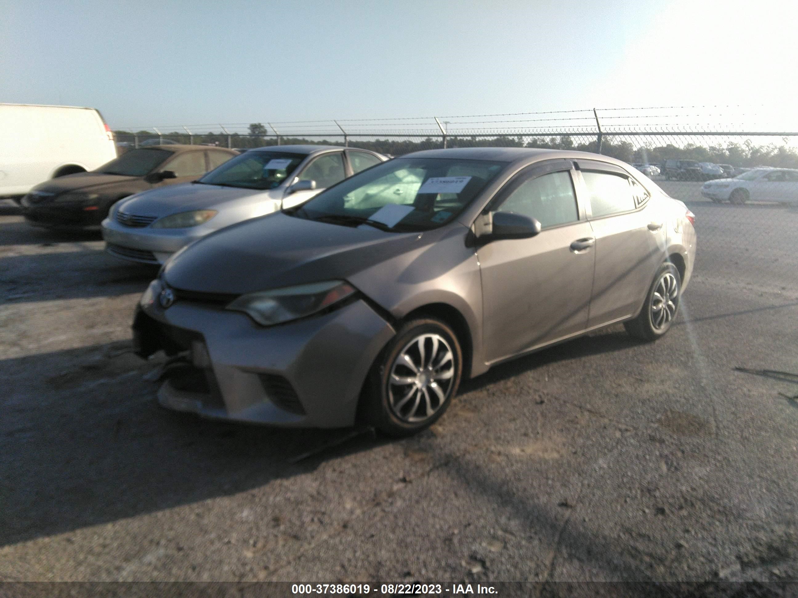 Photo 1 VIN: 5YFBURHE5FP336808 - TOYOTA COROLLA 