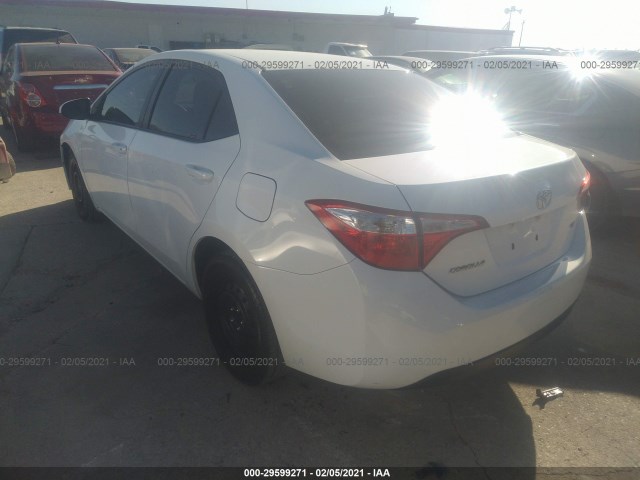 Photo 2 VIN: 5YFBURHE5GP388120 - TOYOTA COROLLA 