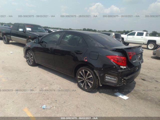 Photo 2 VIN: 5YFBURHE5HP688905 - TOYOTA COROLLA 