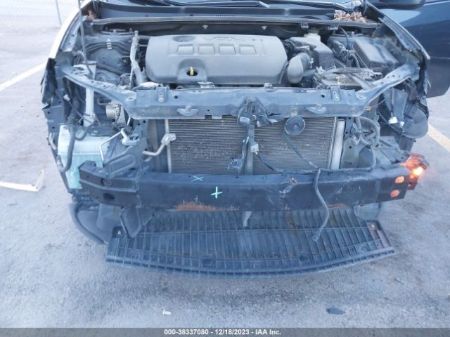 Photo 5 VIN: 5YFBURHE5JP805016 - TOYOTA COROLLA 