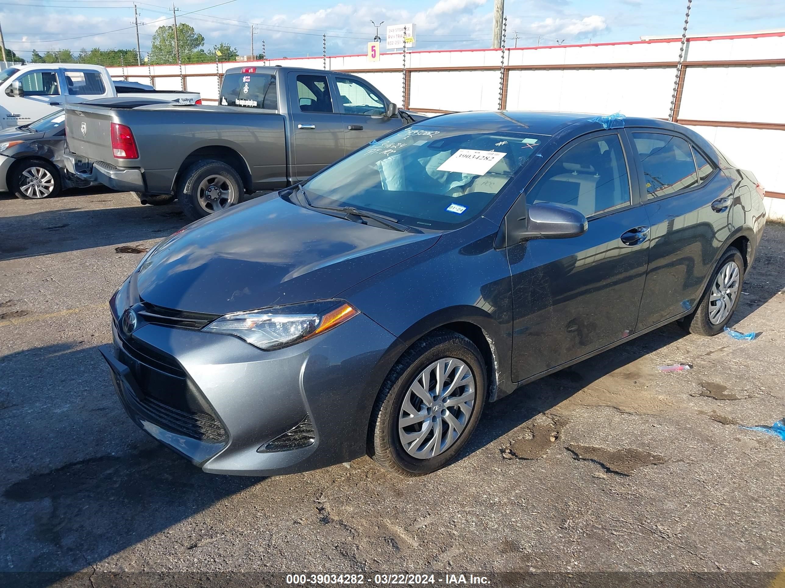 Photo 1 VIN: 5YFBURHE5JP833317 - TOYOTA COROLLA 