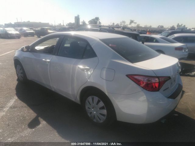 Photo 2 VIN: 5YFBURHE5JP838274 - TOYOTA COROLLA 