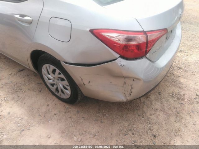 Photo 5 VIN: 5YFBURHE5KP856825 - TOYOTA COROLLA 