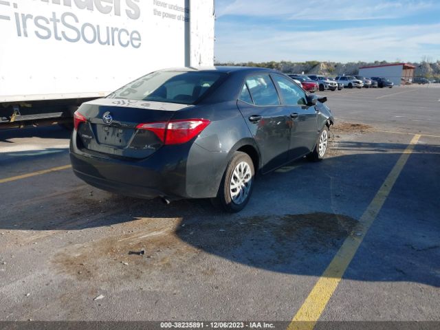 Photo 3 VIN: 5YFBURHE5KP877321 - TOYOTA COROLLA 