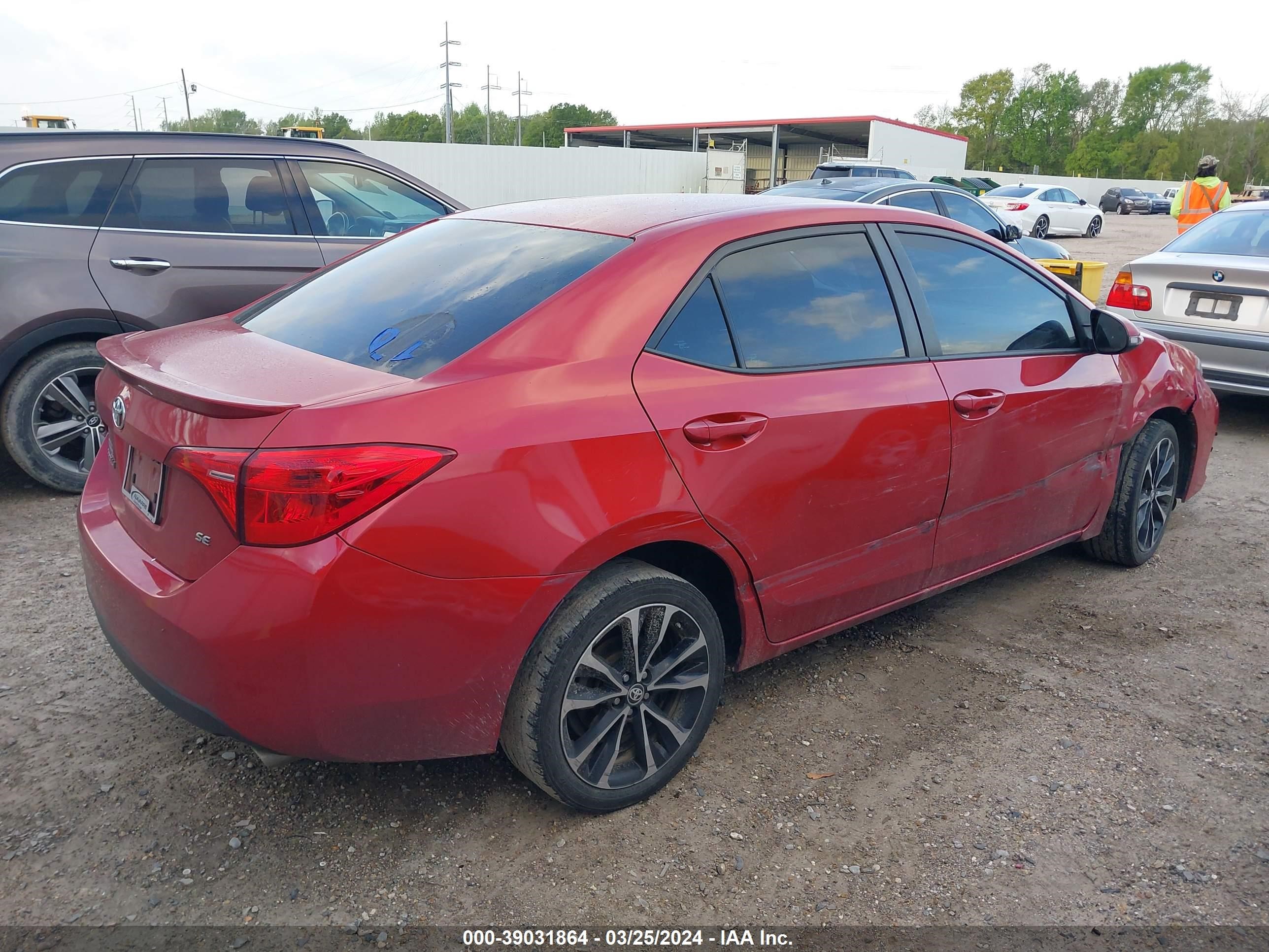 Photo 3 VIN: 5YFBURHE5KP893521 - TOYOTA COROLLA 