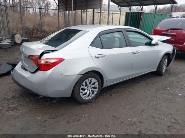 Photo 3 VIN: 5YFBURHE5KP897911 - TOYOTA COROLLA 