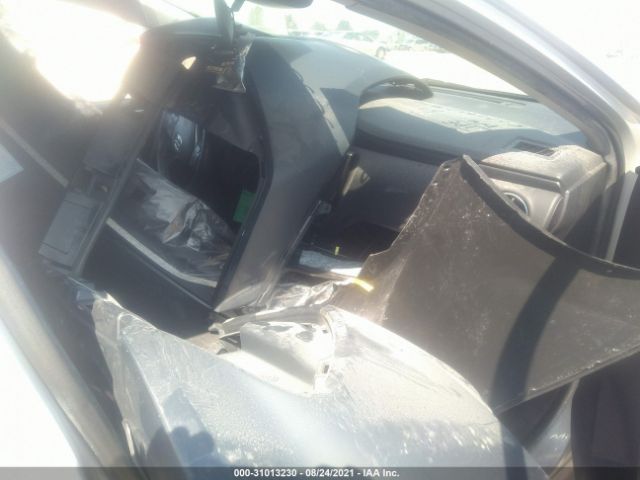 Photo 4 VIN: 5YFBURHE5KP902847 - TOYOTA COROLLA 