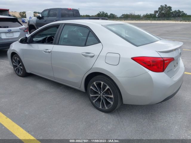 Photo 2 VIN: 5YFBURHE5KP931765 - TOYOTA COROLLA 