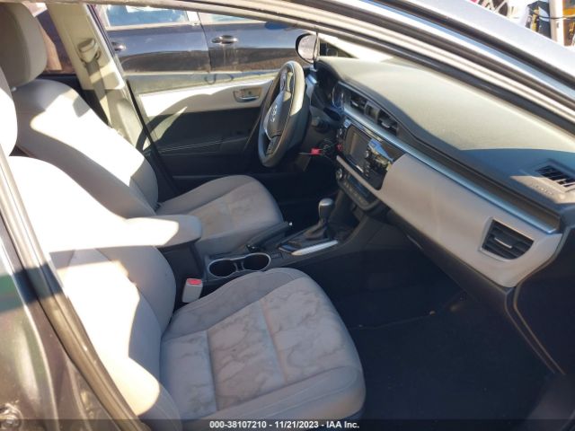 Photo 4 VIN: 5YFBURHE6FP213860 - TOYOTA COROLLA 