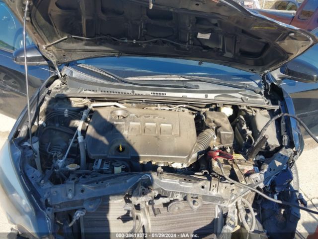 Photo 9 VIN: 5YFBURHE6FP243571 - TOYOTA COROLLA 