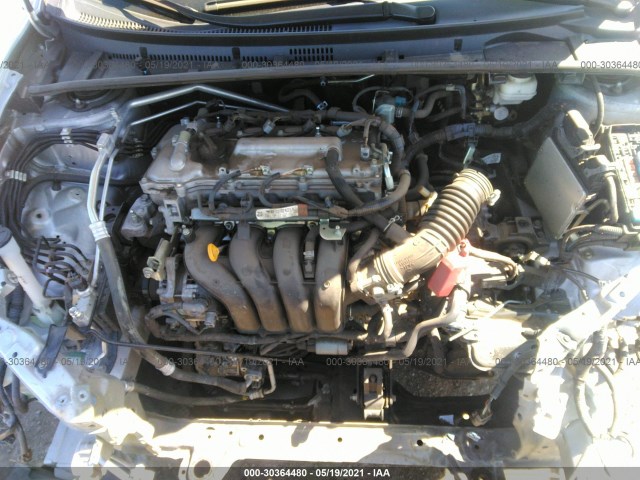 Photo 9 VIN: 5YFBURHE6FP267322 - TOYOTA COROLLA 