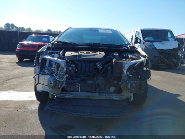 Photo 5 VIN: 5YFBURHE6KP920175 - TOYOTA COROLLA 