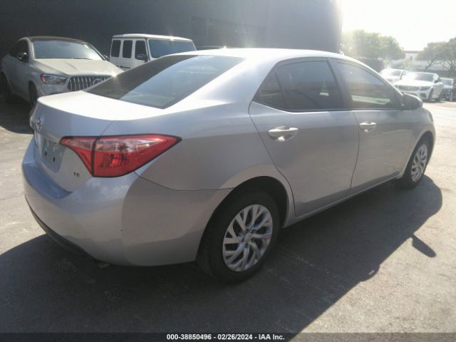 Photo 3 VIN: 5YFBURHE6KP936666 - TOYOTA COROLLA 