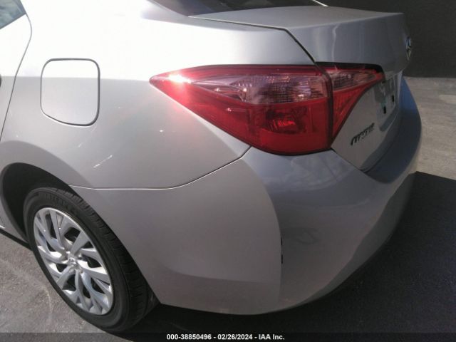 Photo 5 VIN: 5YFBURHE6KP936666 - TOYOTA COROLLA 